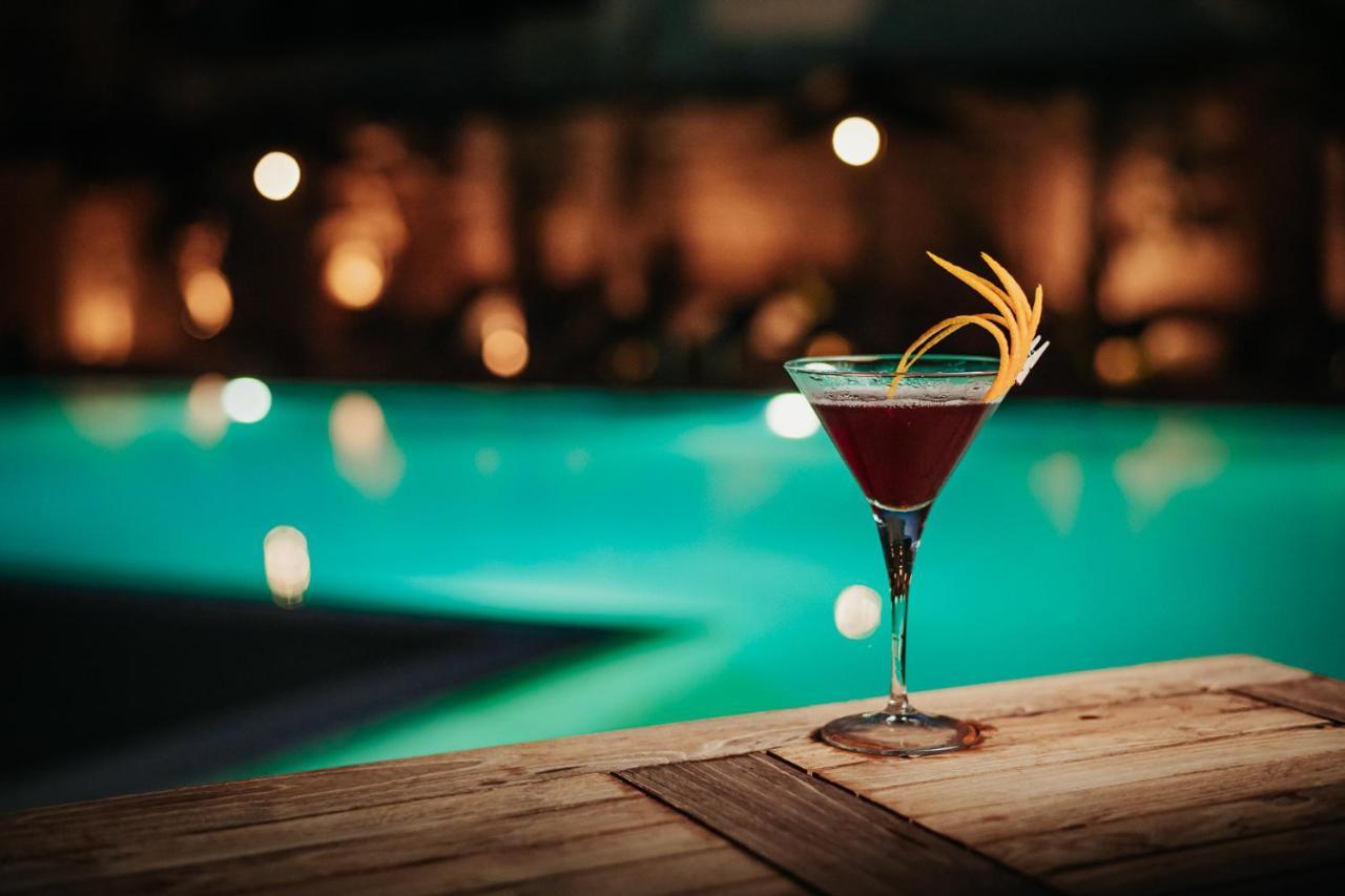 L'Oasi Villaggio Albergo ファヴィニャーナ エクステリア 写真