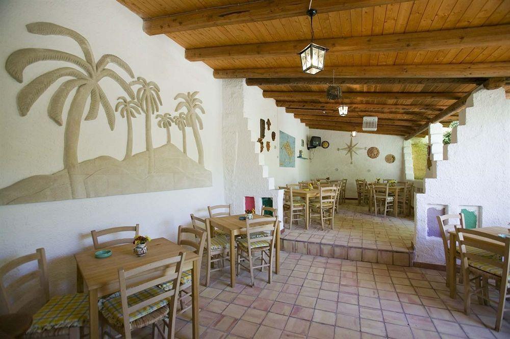 L'Oasi Villaggio Albergo ファヴィニャーナ エクステリア 写真