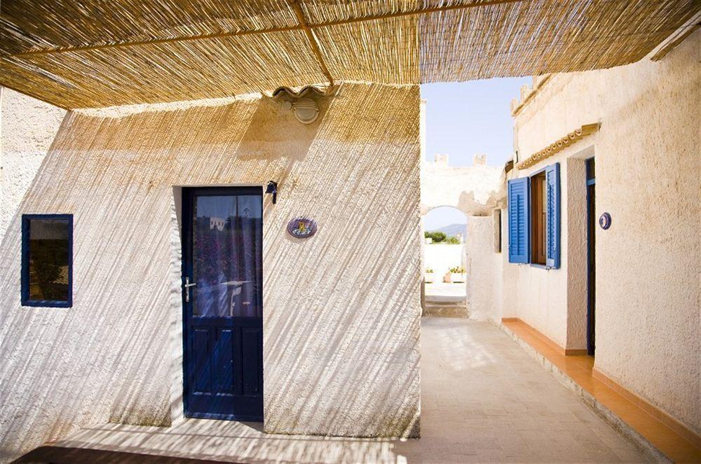 L'Oasi Villaggio Albergo ファヴィニャーナ エクステリア 写真