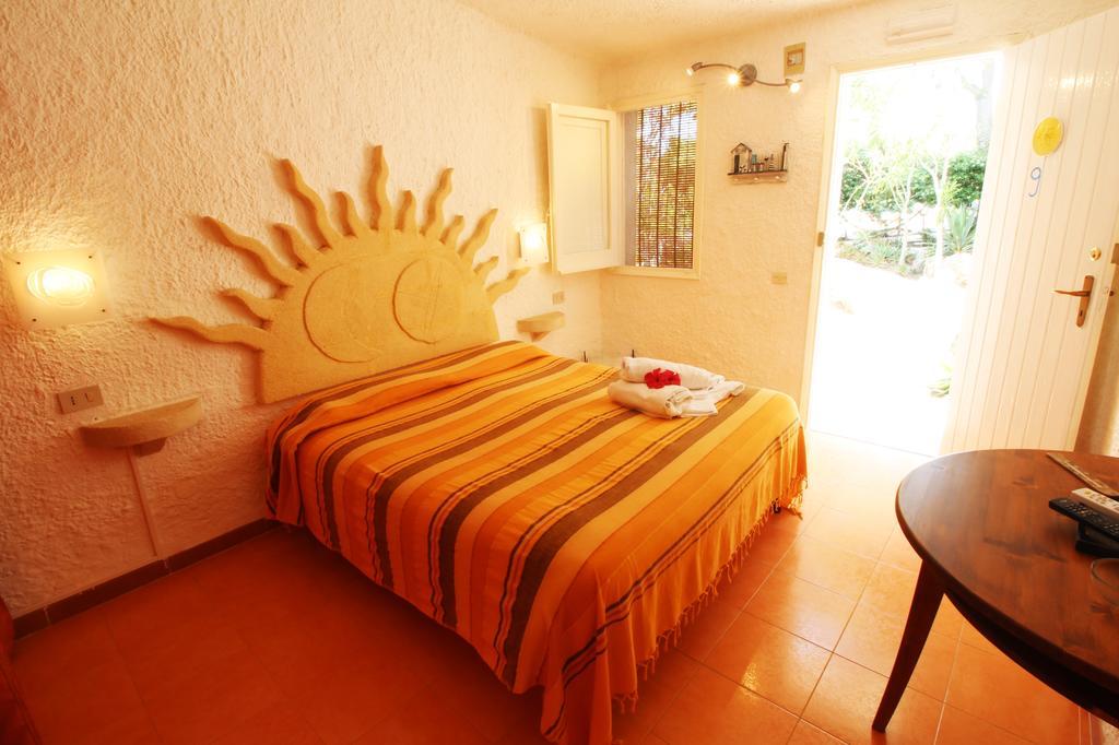 L'Oasi Villaggio Albergo ファヴィニャーナ エクステリア 写真