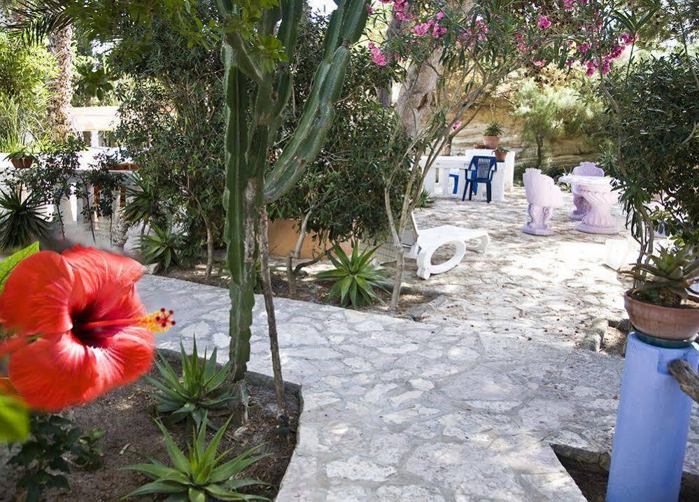 L'Oasi Villaggio Albergo ファヴィニャーナ エクステリア 写真